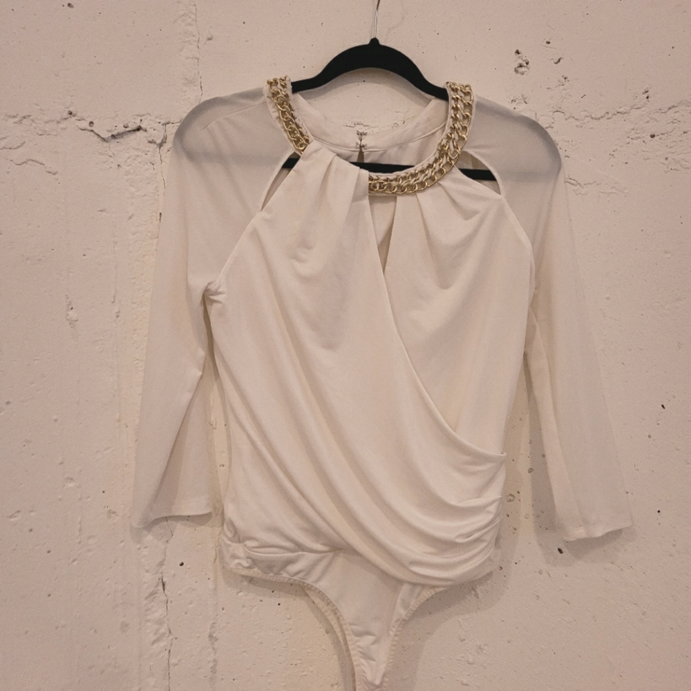 BEBE White Classy Top